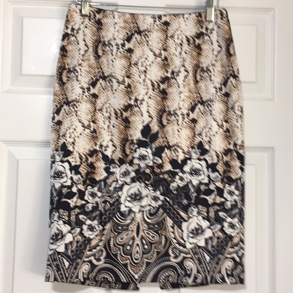 White House Black Market skirt size 0